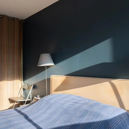 Spacious Near Champ-de-mars
