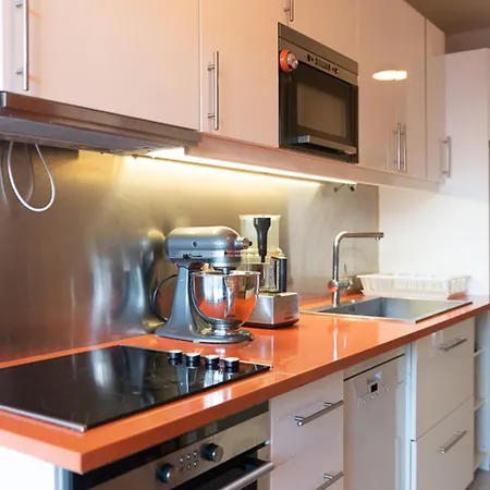Spacious Near Champ-de-mars Paris